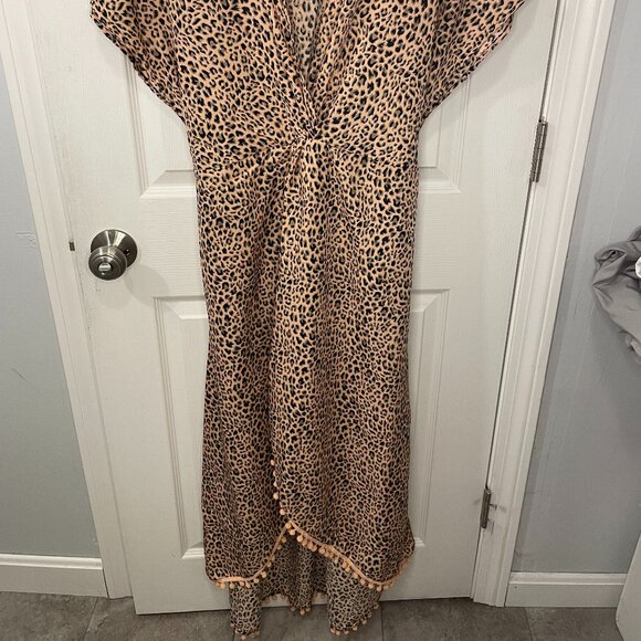Cheetah Coverup - Picture 2 of 4